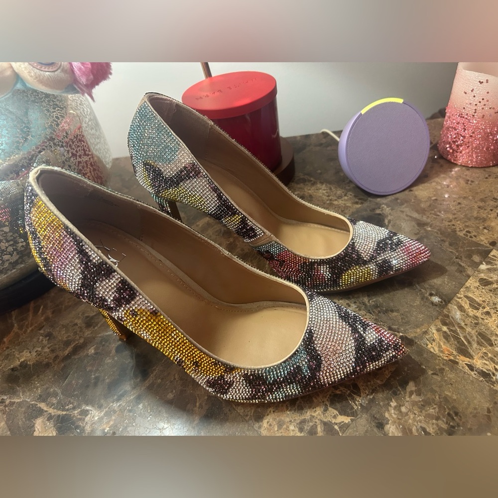 Sparkly New York & Company heels size 9